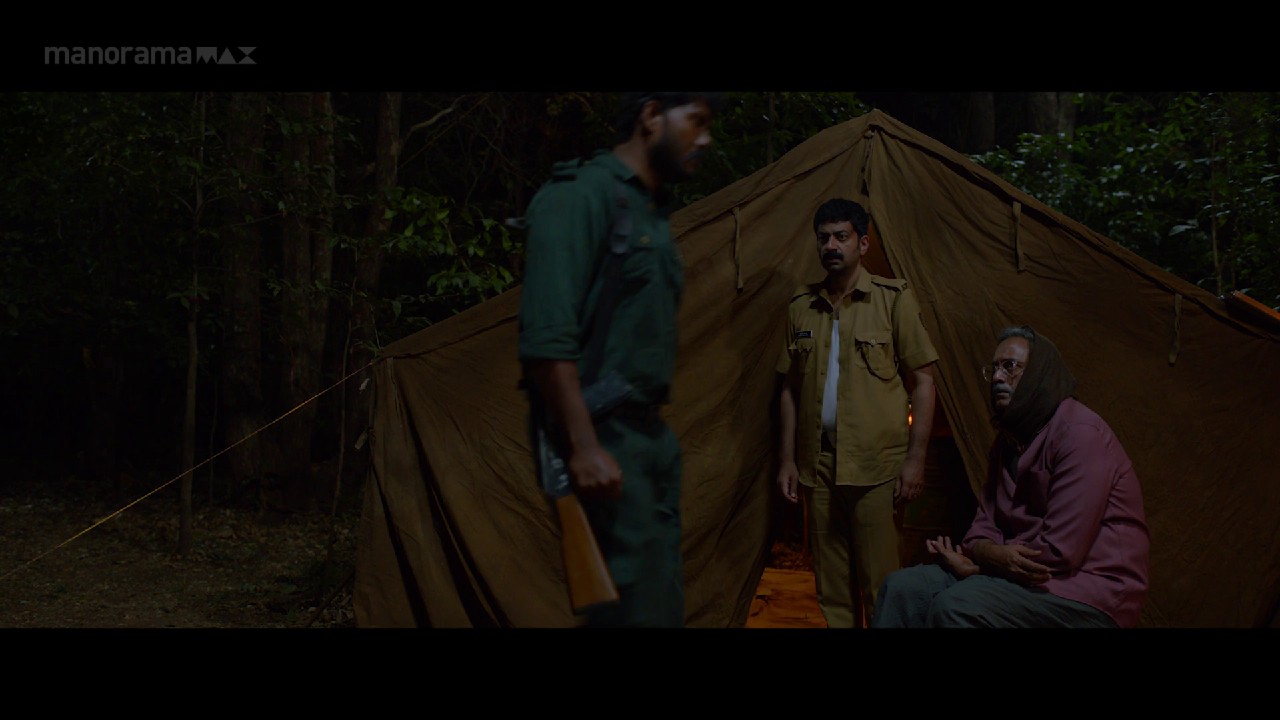 Flask (2025) WEB-DL Malayalam 1080p x264 AVC DDP 5.1 B4uHD.mkv.0003